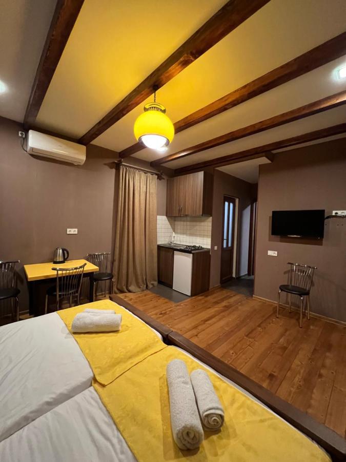 Borjomi Yellow Hotel Eksteriør bilde